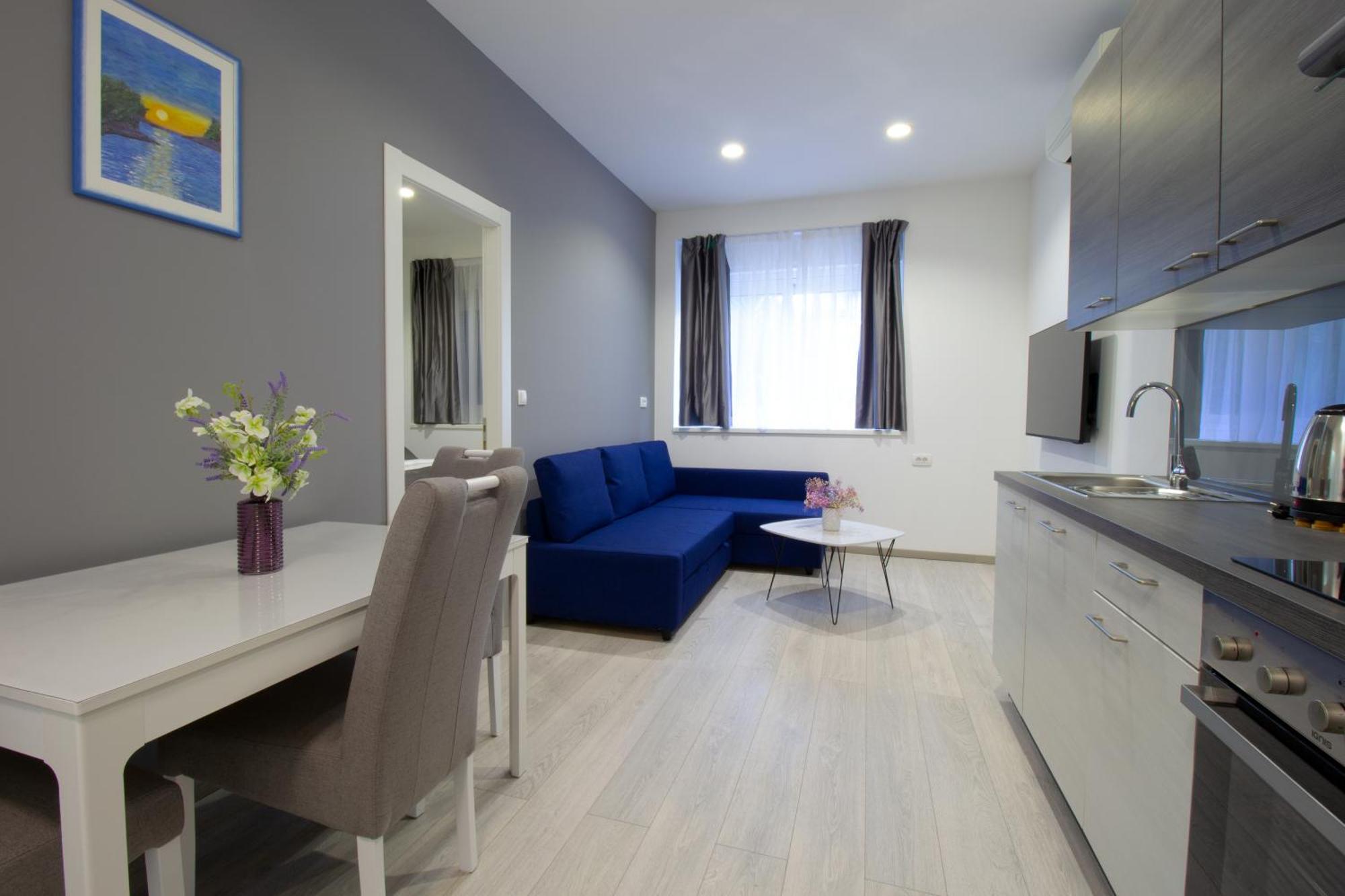 Split Urban Getaway Apartment Exterior photo